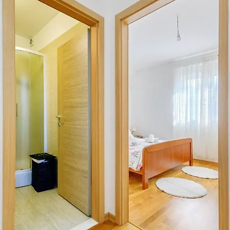 Modern Apartment In Peaceful Area - Zadar Exterior photo